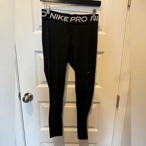 NIKE PRO Leggings